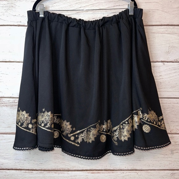 Harry Potter Black & Gold Wand Print Skirt | Women’s Size 2 ✨ - Picture 3 of 9